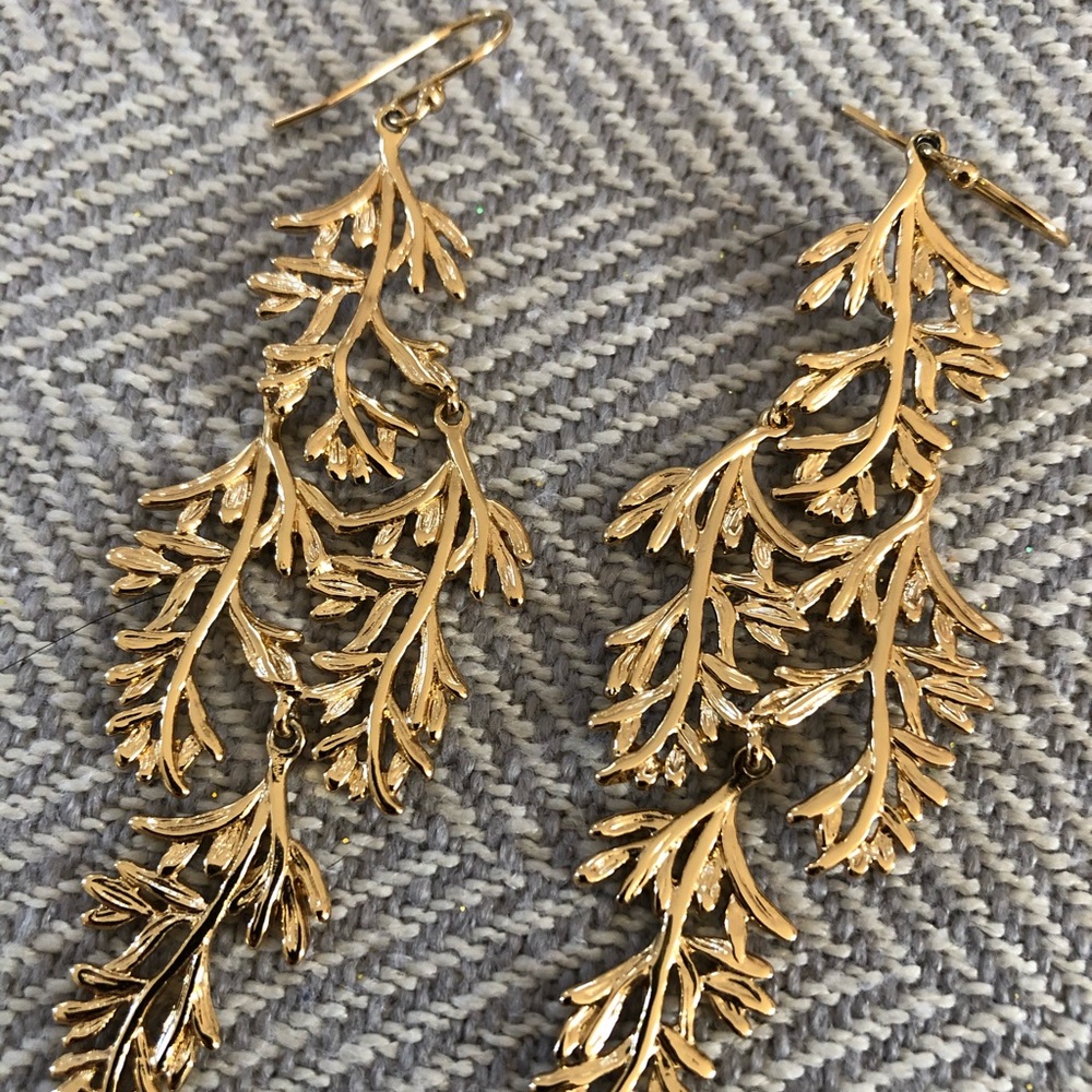 Stella & Dot Grace Chandelier Earrings